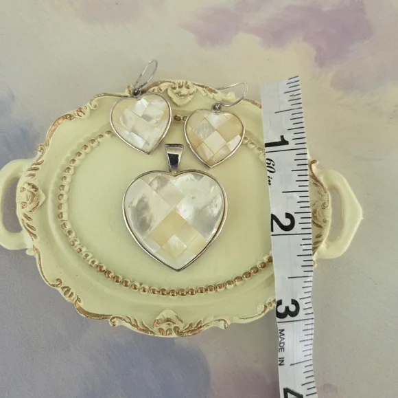 Mother of Pearl Heart Drop Earrings & Pendant in 925 Sterling Silver LUC - Picture 10 of 16